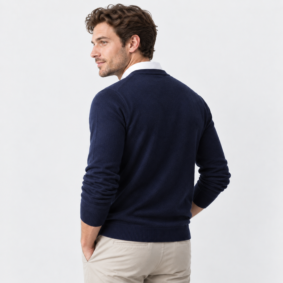 Men's V-Neck Pullover Sweater - Long Sleeve